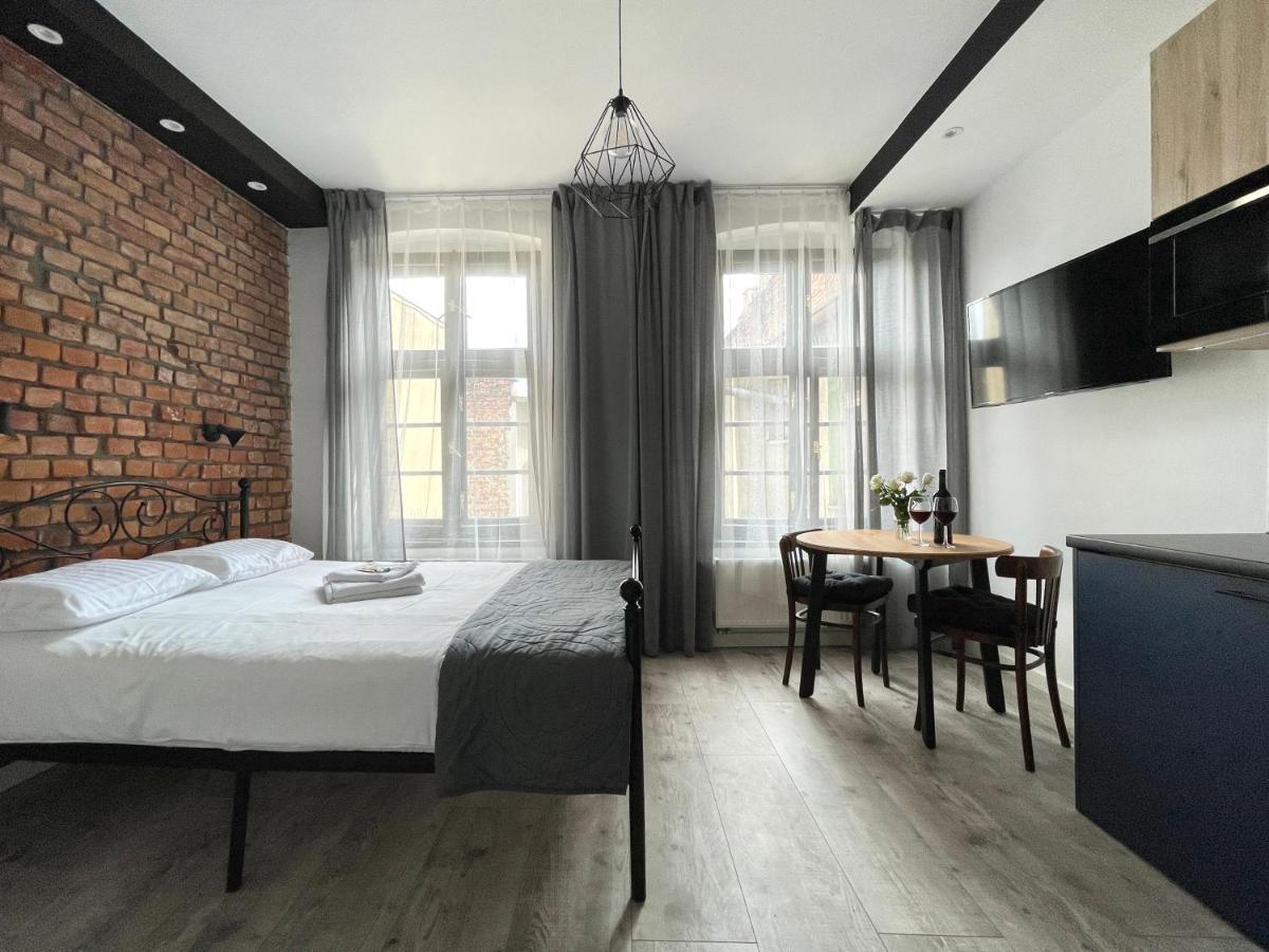 Copernicus Street Apartment - Broken Flowers And Twin Peaks Stary Toruń Dış mekan fotoğraf