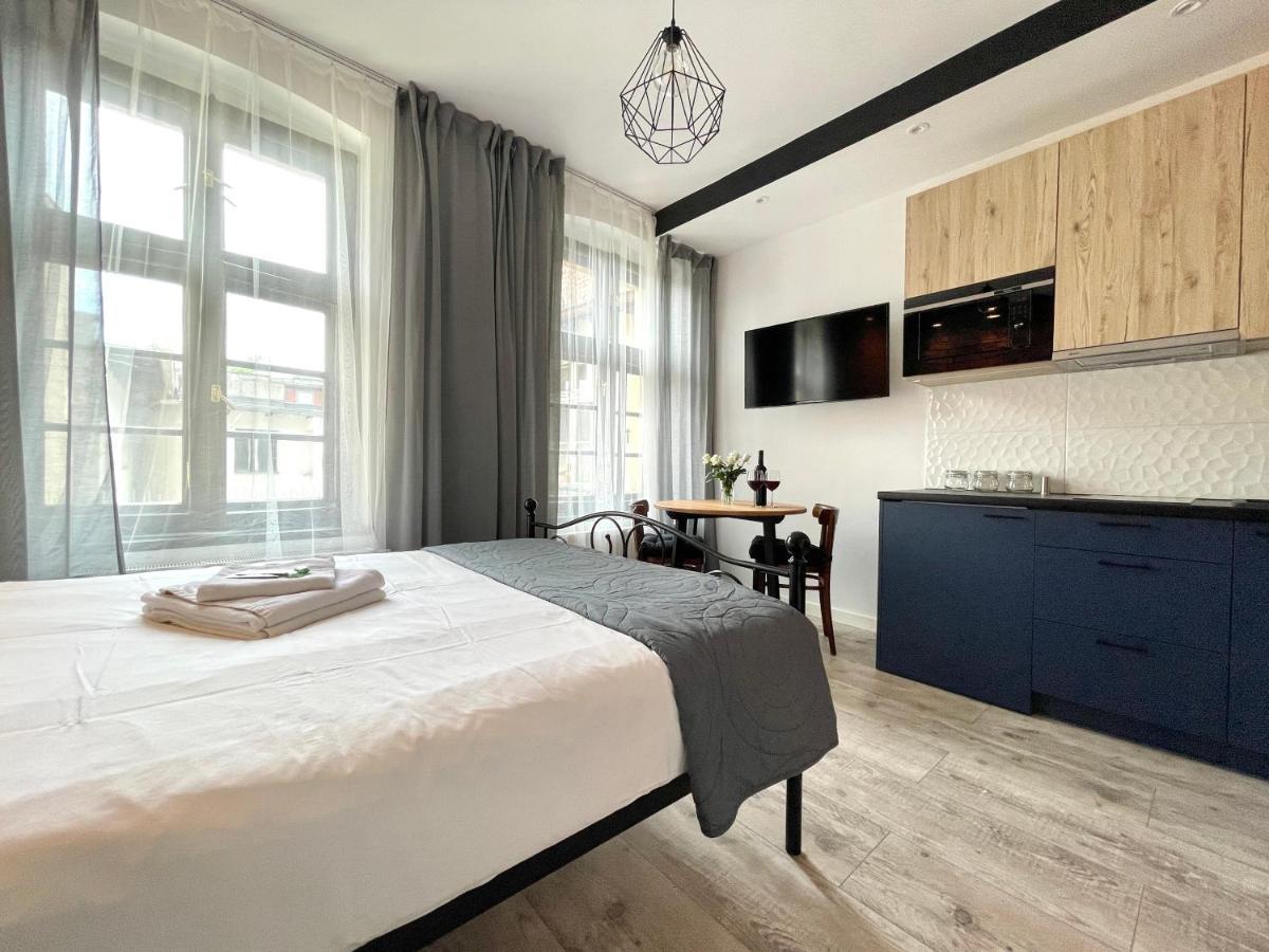 Copernicus Street Apartment - Broken Flowers And Twin Peaks Stary Toruń Dış mekan fotoğraf