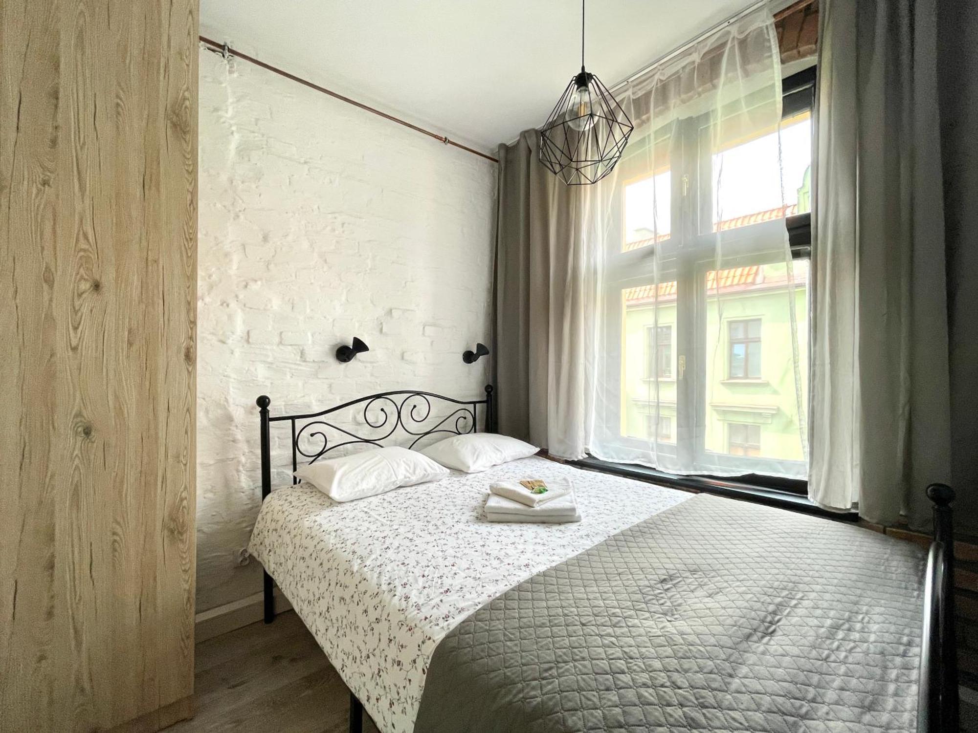 Copernicus Street Apartment - Broken Flowers And Twin Peaks Stary Toruń Dış mekan fotoğraf