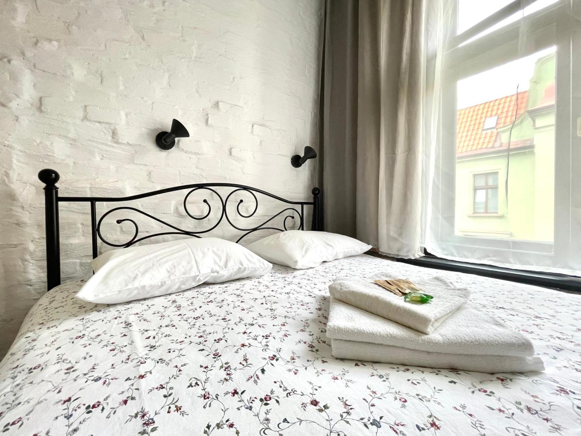 Copernicus Street Apartment - Broken Flowers And Twin Peaks Stary Toruń Dış mekan fotoğraf